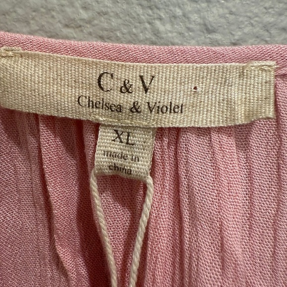 Chelsea & Violet Shirt Pink Size XL Long Sleeve Crop Blouse Button Front Lace - Picture 2 of 8